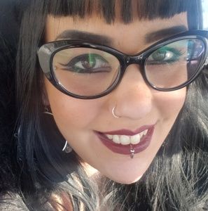 Meet your Posher, Tara